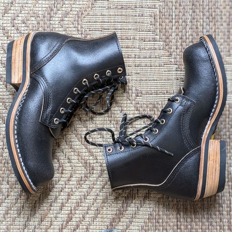 Nicks Prospector in Horween Black Waxed Flesh
