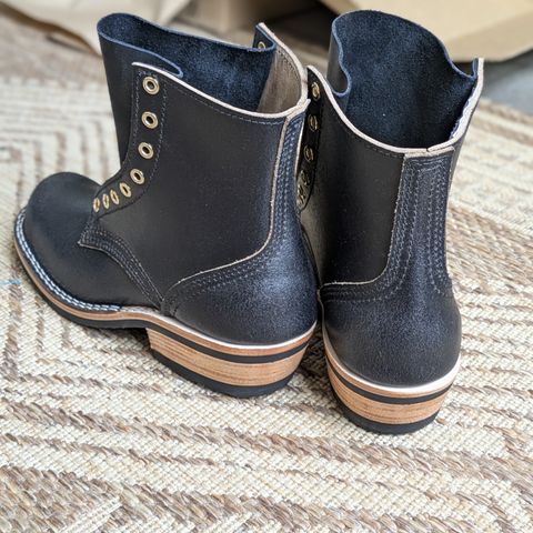 Nicks Prospector in Horween Black Waxed Flesh