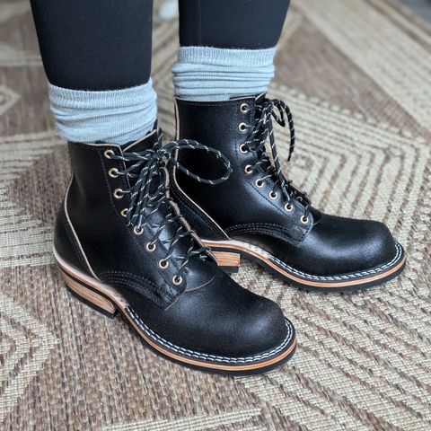 Nicks Prospector in Horween Black Waxed Flesh