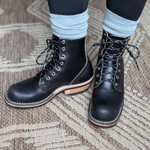 Nicks Prospector in Horween Black Waxed Flesh