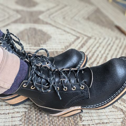 Nicks Prospector in Horween Black Waxed Flesh