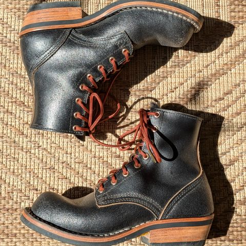 Nicks Prospector in Horween Black Waxed Flesh
