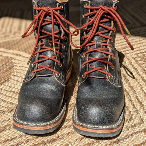 Nicks Prospector in Horween Black Waxed Flesh