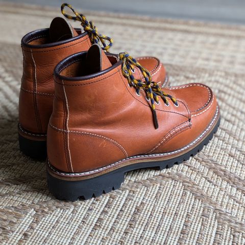 Red Wing 6-Inch Classic Moc in S.B. Foot Oro Legacy