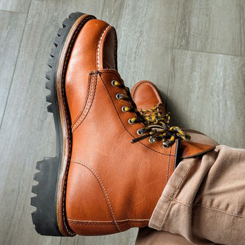 Red Wing 6-Inch Classic Moc in S.B. Foot Oro Legacy