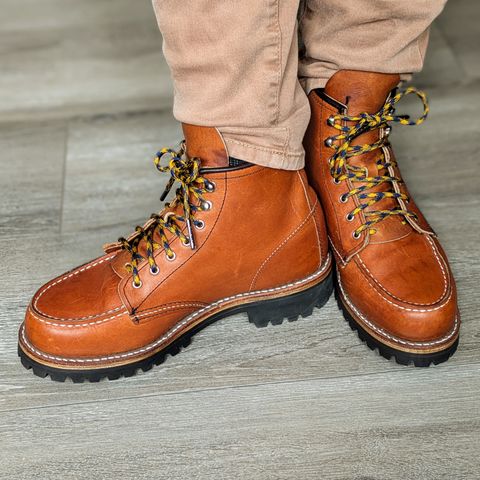 Red Wing 6-Inch Classic Moc in S.B. Foot Oro Legacy