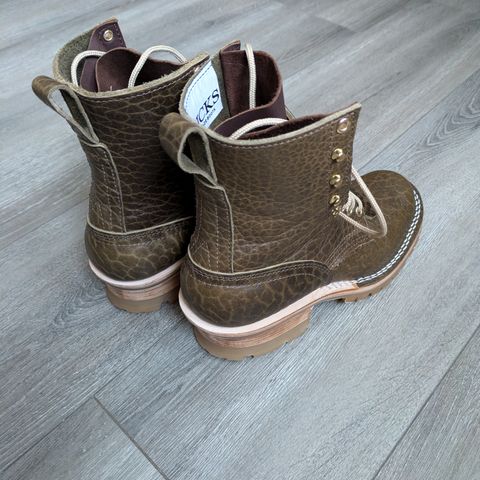 Nicks Urban Logger in Law Tanning Olive Smooth Shruken Bison