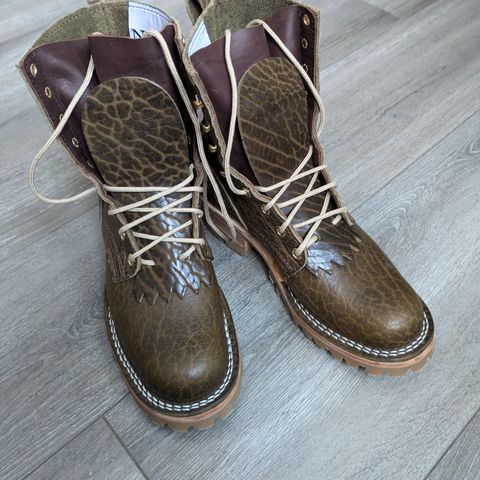 Nicks Urban Logger in Law Tanning Olive Smooth Shruken Bison