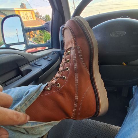 Thorogood 8" Moc Toe in Tobacco Gladiator Oil-Tanned
