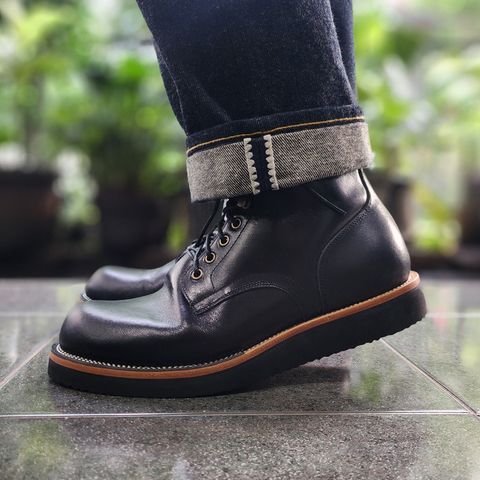 Renav Renav / ISN - 110 in Indonesia Black Pull Up