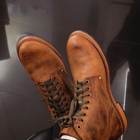 Craft & Glory Service Boot in Full Grain Waxed Water Buffalo