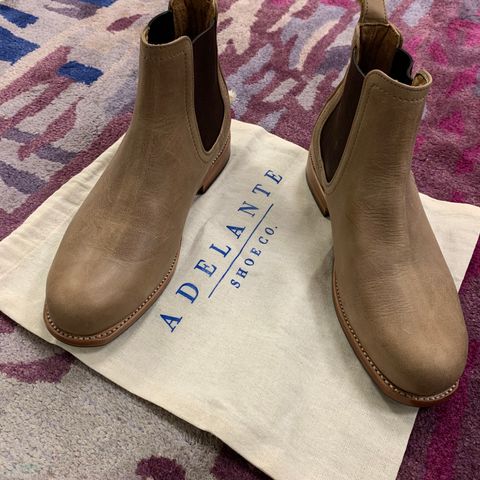 Adelante Mendoza in Desert Full Grain