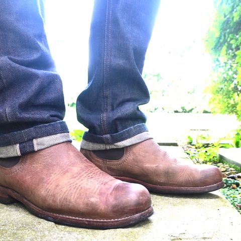 Adelante Mendoza in Desert Full Grain