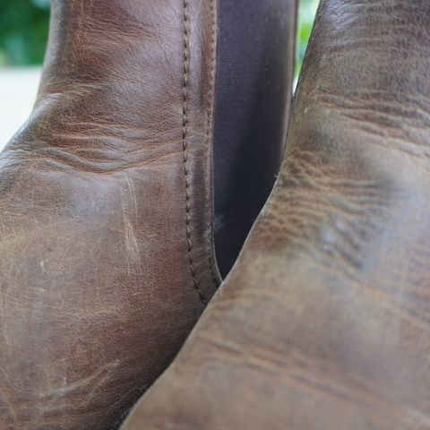 Adelante Mendoza in Desert Full Grain