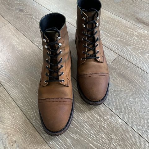 Thursday Captain in Burnt Copper Rugged & Resilient