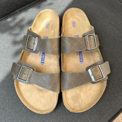 Birkenstock Arizona in Faded Khaki Oiled Leather