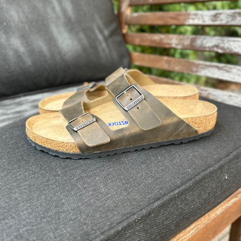 Birkenstock Arizona in Faded Khaki Oiled Leather