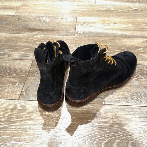 Allen Edmonds Caen in C.F. Stead Black Kudu Reverse
