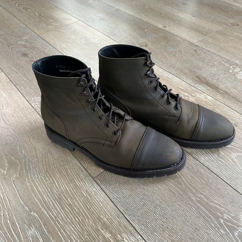 Thursday Captain in Dark Olive Matte