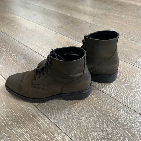 Thursday Captain in Dark Olive Matte
