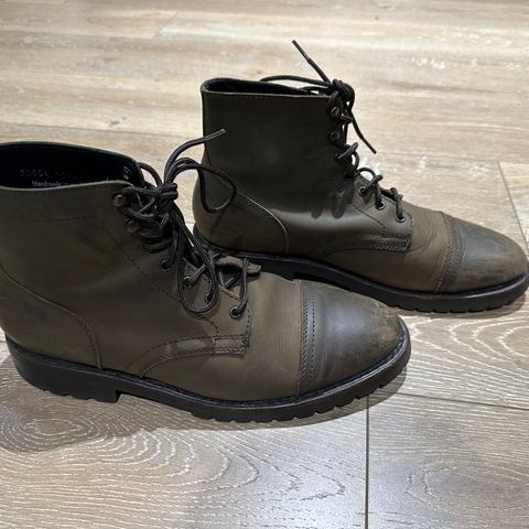 Thursday Captain in Dark Olive Matte