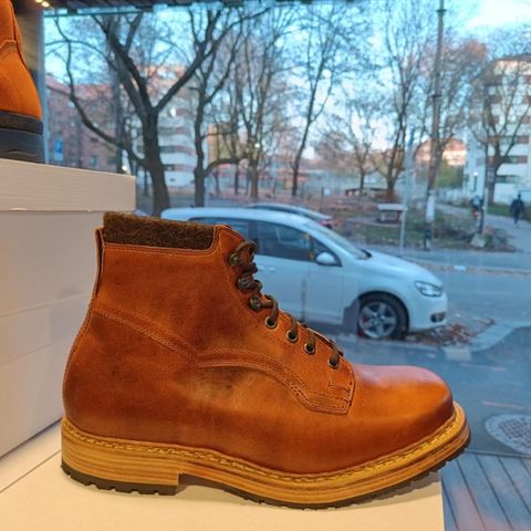 Dundas Footwear Gunnerside in Badalassi Carlo Waxy Tan Cognac
