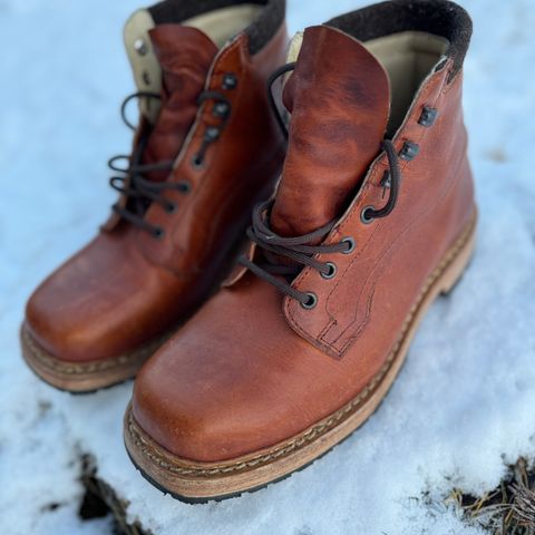 Dundas Footwear Gunnerside in Badalassi Carlo Waxy Tan Cognac