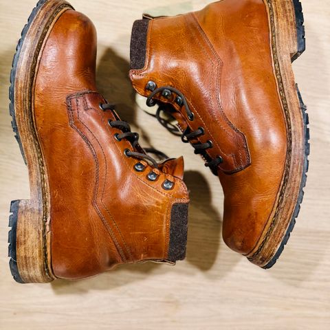 Dundas Footwear Gunnerside in Badalassi Carlo Waxy Tan Cognac