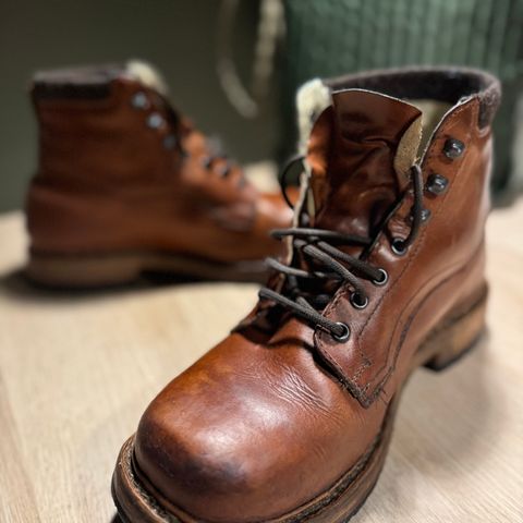 Dundas Footwear Gunnerside in Badalassi Carlo Waxy Tan Cognac