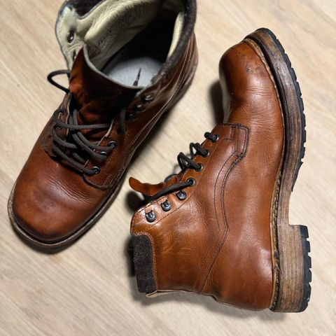 Dundas Footwear Gunnerside in Badalassi Carlo Waxy Tan Cognac