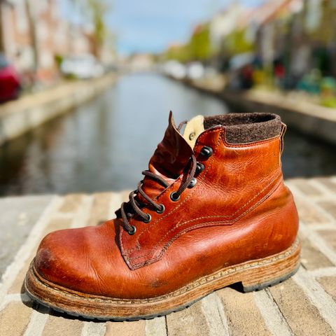 Dundas Footwear Gunnerside in Badalassi Carlo Waxy Tan Cognac