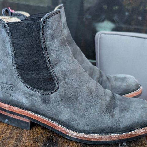 Dayton Boots Wholecut Chelsea in Charcoal Nubuck