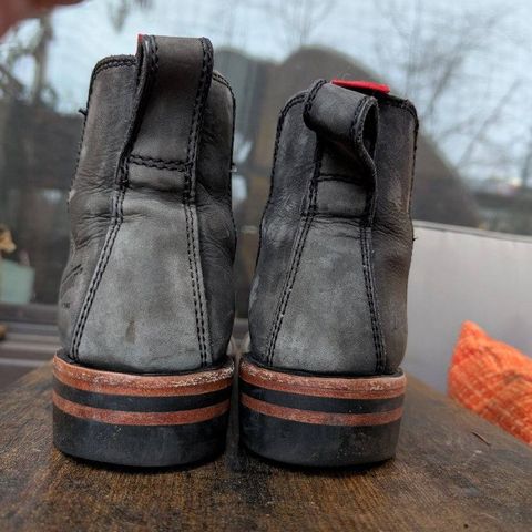 Dayton Boots Wholecut Chelsea in Charcoal Nubuck