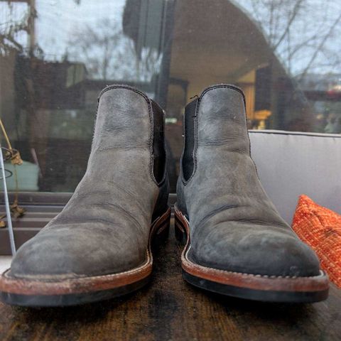 Dayton Boots Wholecut Chelsea in Charcoal Nubuck