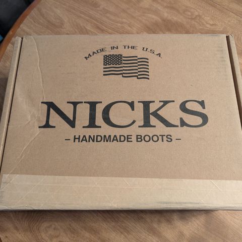 Nicks Ridgeline Hiking Boot in Seidel 1964 Brown Roughout