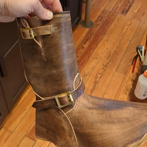 Unsung U 22-2 Engineer Boot in Horween Chelsea Horsefront