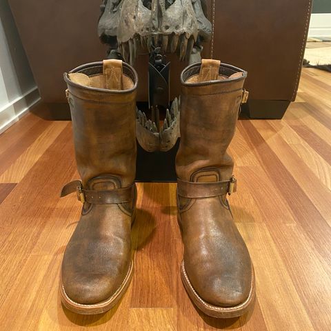 Unsung U 22-2 Engineer Boot in Horween Chelsea Horsefront