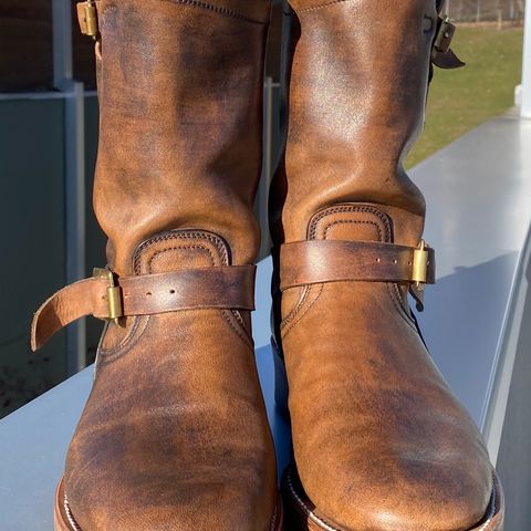 View photo of Unsung U 22-2 Engineer Boot in Horween Chelsea Horsefront