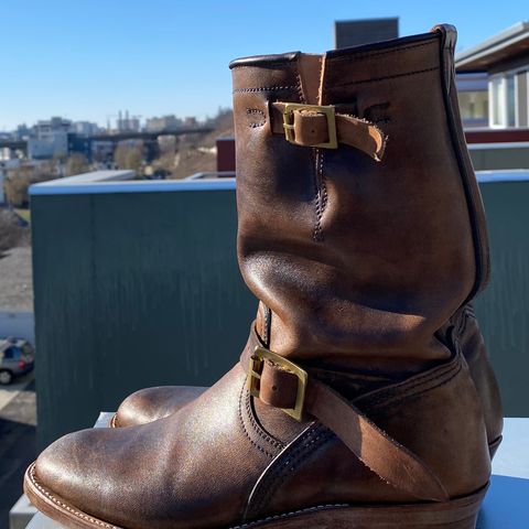 View photo of Unsung U 22-2 Engineer Boot in Horween Chelsea Horsefront