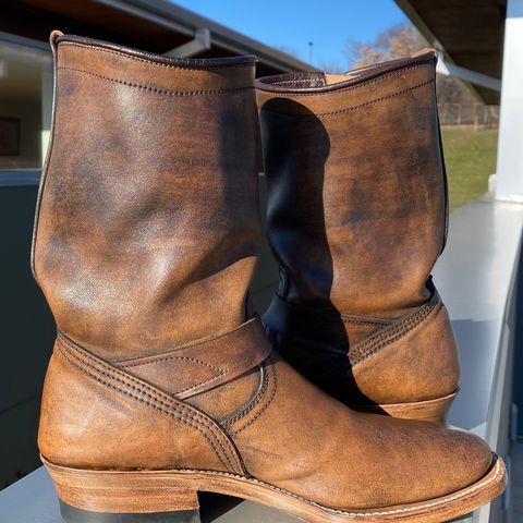 View photo of Unsung U 22-2 Engineer Boot in Horween Chelsea Horsefront