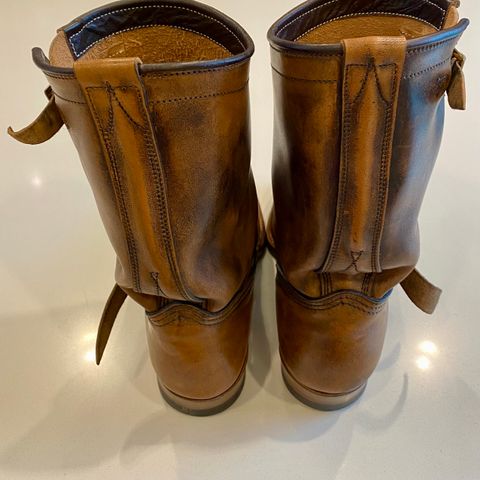 Unsung U 22-2 Engineer Boot in Horween Chelsea Horsefront