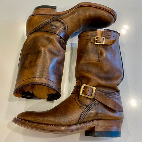 Unsung U 22-2 Engineer Boot in Horween Chelsea Horsefront