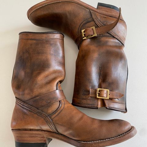 Unsung U 22-2 Engineer Boot in Horween Chelsea Horsefront
