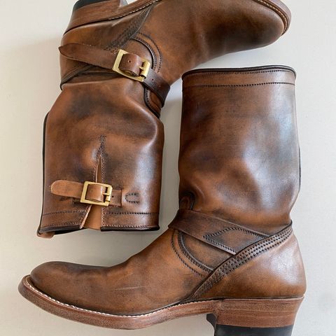 Unsung U 22-2 Engineer Boot in Horween Chelsea Horsefront