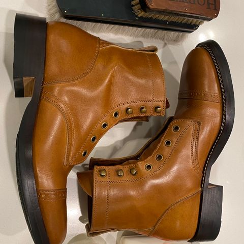 Caswell Garrett in Gallun Big Sky Natural Calf