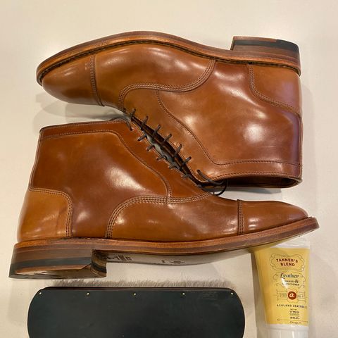 Search result thumbnail of Allen Edmonds Park Avenue Dress Boot in Horween Natural Shell Cordovan