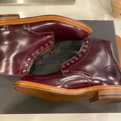 View photo of Allen Edmonds Higgins Mill in Horween Ultraviolet Shell Cordovan