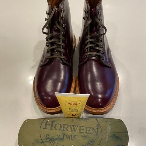 View photo of Allen Edmonds Higgins Mill in Horween Ultraviolet Shell Cordovan