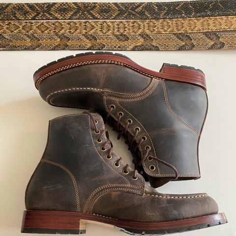 Caswell Danville in Gallun Charcoal Teton Stag
