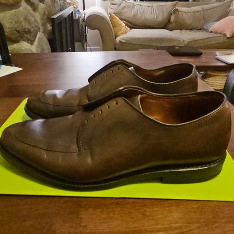 Search result thumbnail of Allen Edmonds Delrey in Dark Chili Calfskin